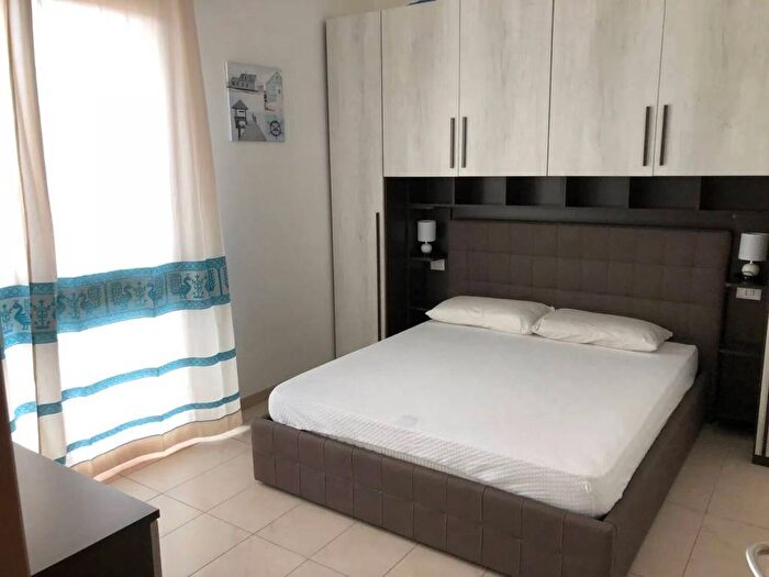 Appartamento bilocale in affitto in Via De Nicola, Centro, Budoni