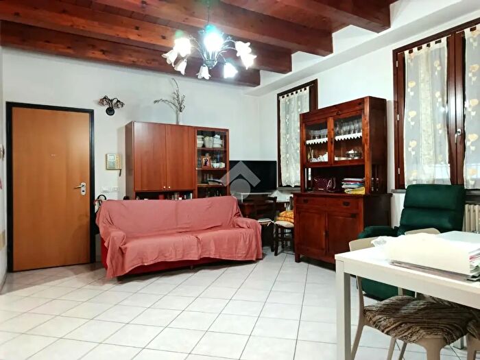 Appartamento trilocale in vendita in Via Cesare Battisti, Forlimpopoli