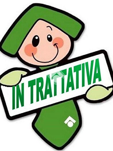 Appartamento trilocale in vendita in Via della Maremma, Roma