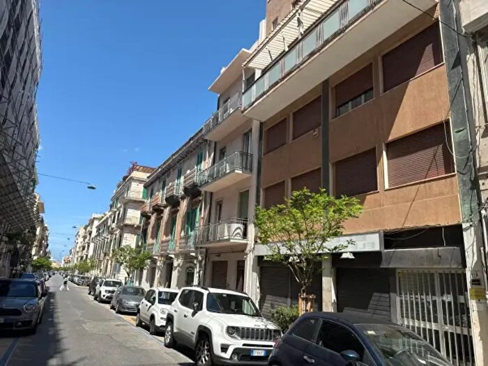Appartamento bilocale in affitto in Via Centonze, Messina