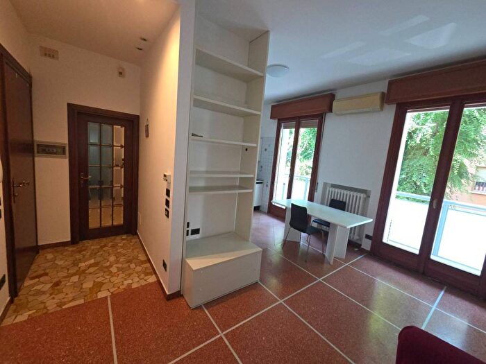 Appartamento bilocale in affitto in Via Bartolomeo Cesi, Saragozza fuori Porta, Bologna