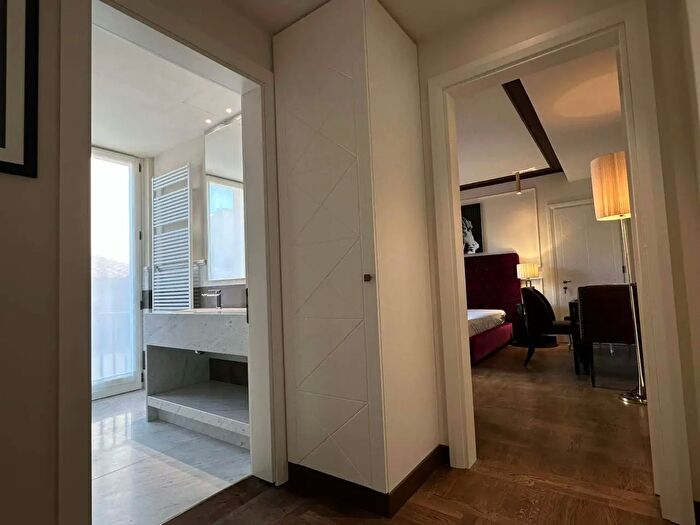 Appartamento monolocale in affitto in Via dei Brunelleschi, Firenze