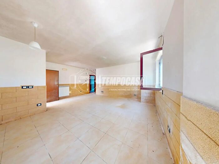 Appartamento quadrilocale in vendita in Via Glovanni Michele Laggetto, Poggiardo