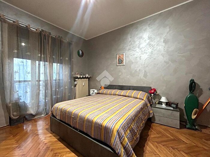 Appartamento quadrilocale in vendita in Via Guala Pietro Francesco, Torino