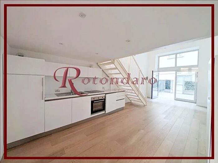 Appartamento bilocale in affitto in Via Andrea Solari, Milano