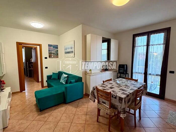 Appartamento trilocale in vendita in Via Bosco, San Prospero