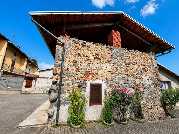 Casa monolocale in vendita in Strada Novellino, Biella