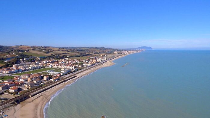 Casa con 6 locali in vendita in Civitanova Marche, Civitanova Marche