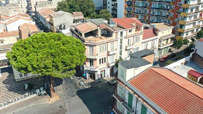 Appartamento quadrilocale in vendita in Via Roma, Barcellona Pozzo Di Gotto