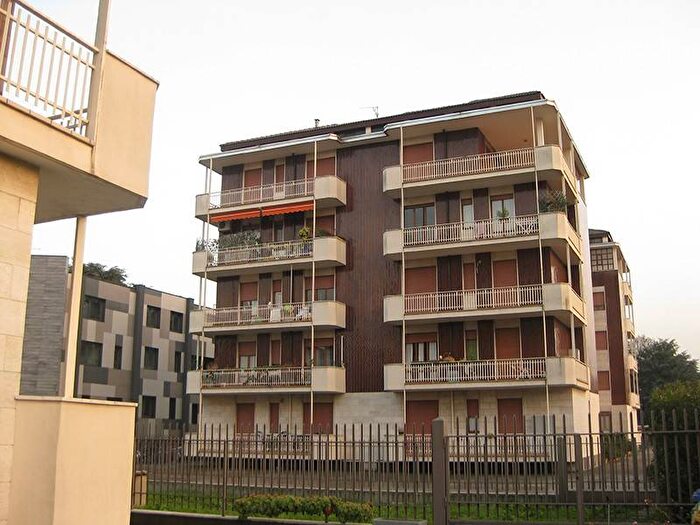 Appartamento trilocale in affitto in Via Adigrat, Triante, Monza