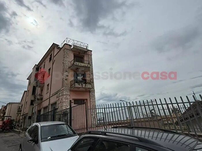 Appartamento trilocale in vendita in Via Francesco Bulgarini, Tivoli