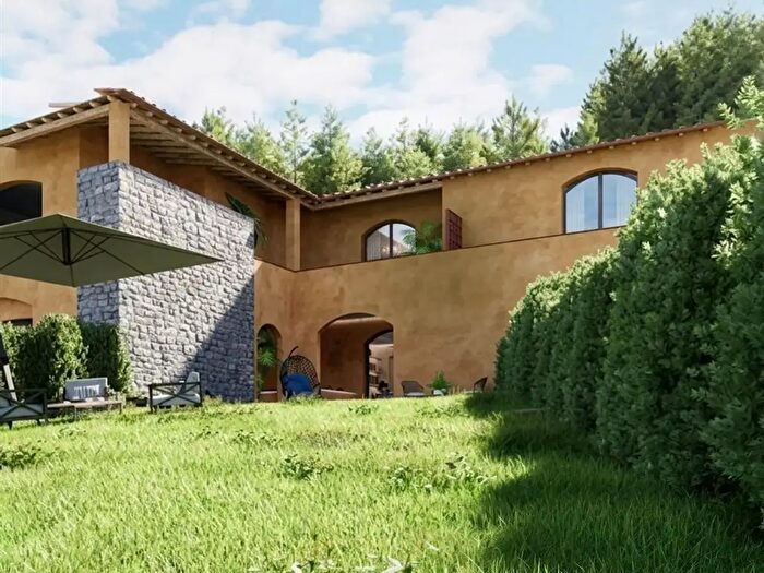 Casa con 7 locali in vendita in Firenze
