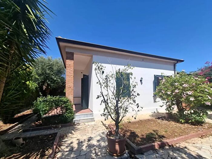 Casa trilocale in affitto in Viale Ebe, Palermo