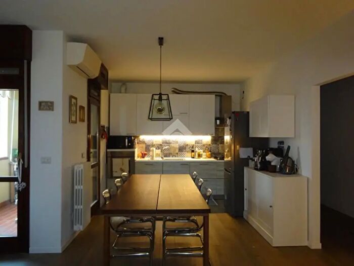 Appartamento trilocale in vendita in Via Mafalda Favero, Ferrara