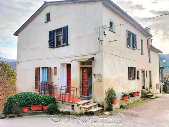 Appartamento trilocale in vendita in Via Carpini, Montone