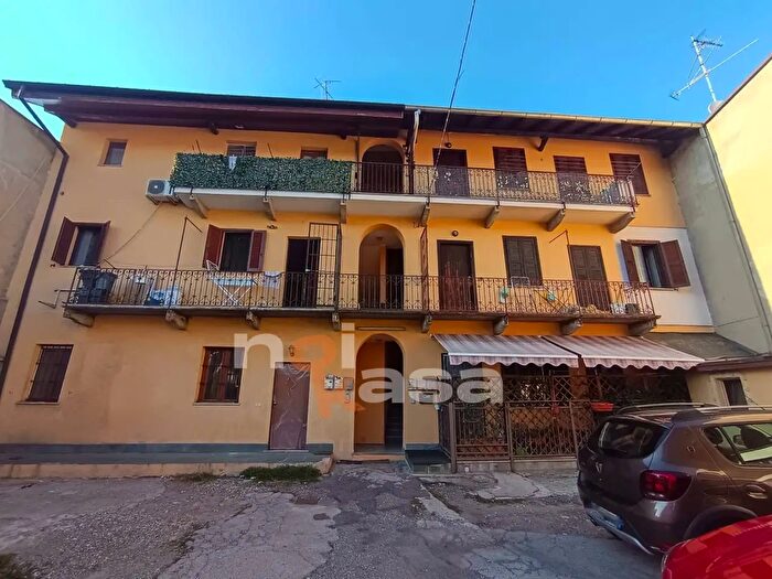 Case in Vendita e in Affitto - 2