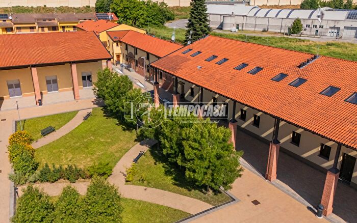 Appartamento bilocale in vendita in Piazza Maria Montessori, Cremona