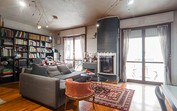 Appartamento con 5 locali in vendita in Via Renzo Cattaneo, Collegno