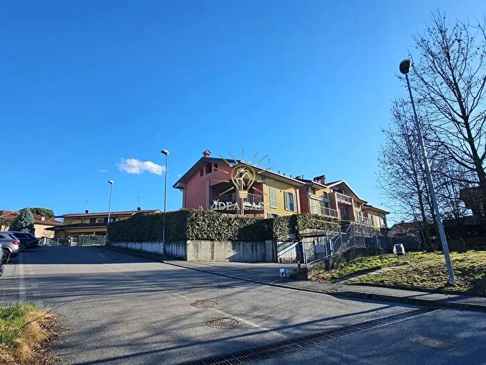 Appartamento quadrilocale in vendita in Fontana, Cassago Brianza