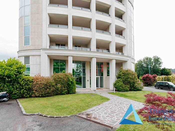Appartamento bilocale in affitto in Via Triumplina, Casazza, Brescia