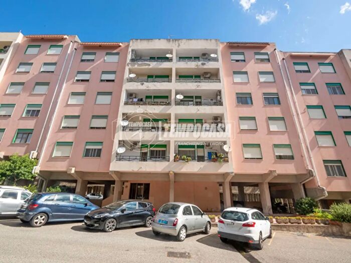 Appartamento quadrilocale in vendita in Via Zafferia, Messina