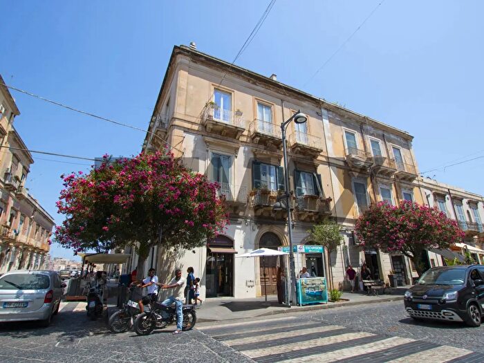 Appartamento con 6 locali in vendita in Siracusa
