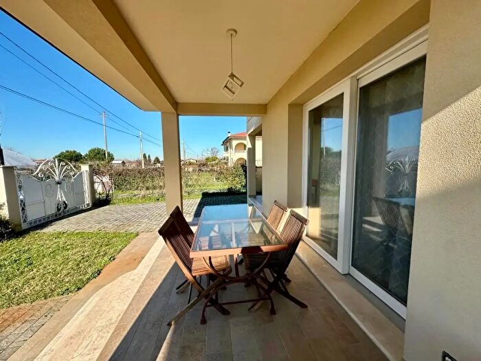 Casa con 14 locali in vendita in a della Carraia, Camaiore