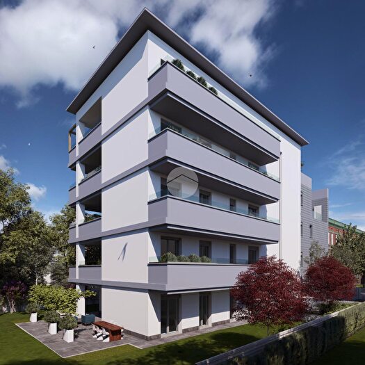 Appartamento trilocale in vendita in Via Lorenzo Perosi, Monza