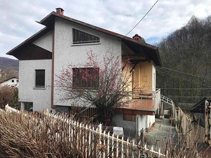 Casa con 10 locali in vendita in Giaveno, Giaveno