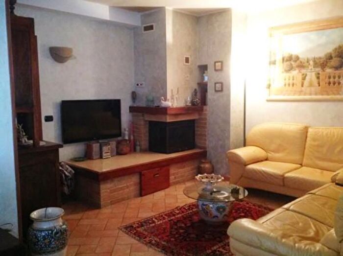 Appartamento con 6 locali in vendita in Fermignano