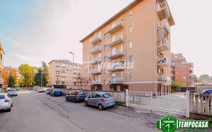 Appartamento monolocale in vendita in Via Ugo Foscolo, Voghera