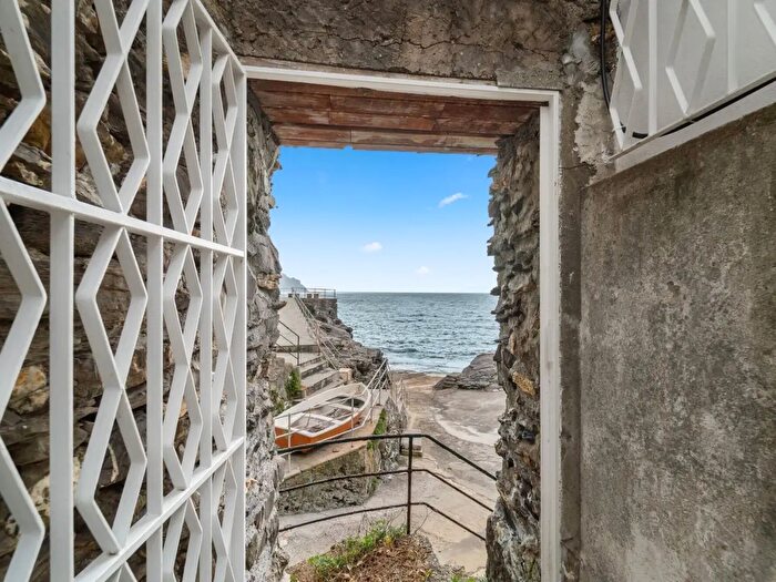 Appartamento con 5 locali in vendita in Via Venticinque Aprile, Pieve Ligure