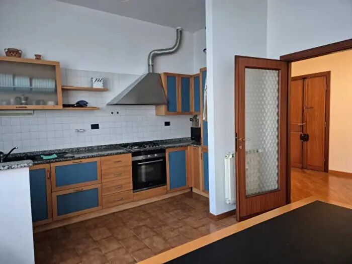 Appartamento quadrilocale in vendita in Viale dei Platani, Firenze