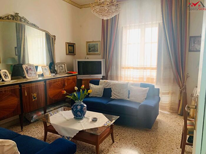 Appartamento quadrilocale in vendita in Via Ragusa, Porto Empedocle