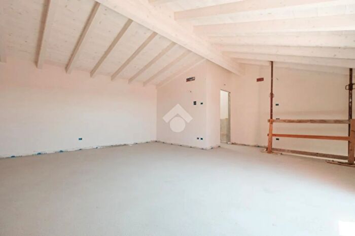 Appartamento con 5 locali in vendita in Via Monte Ortigara, Torre Boldone