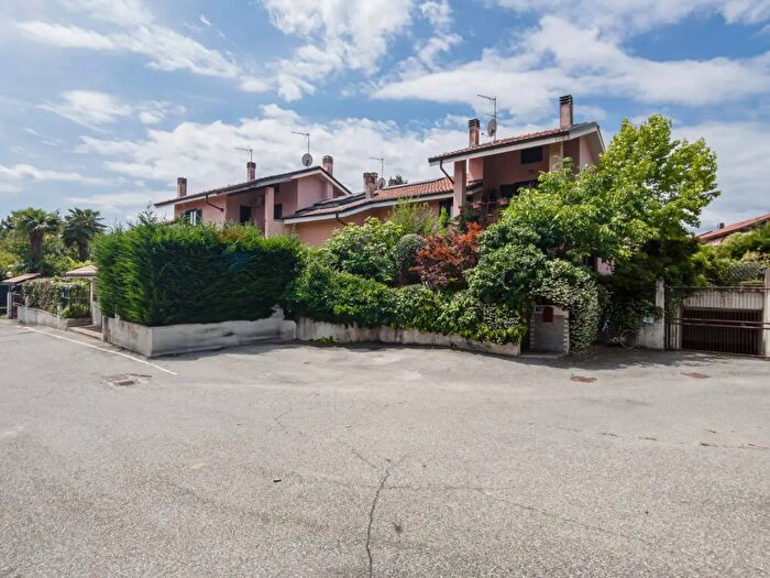 Casa con 8 locali in vendita in San Martino, Villarbasse