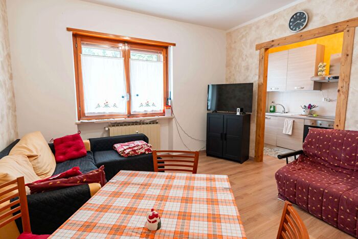 Appartamento bilocale in vendita in Via del Pilone, Perosa Argentina