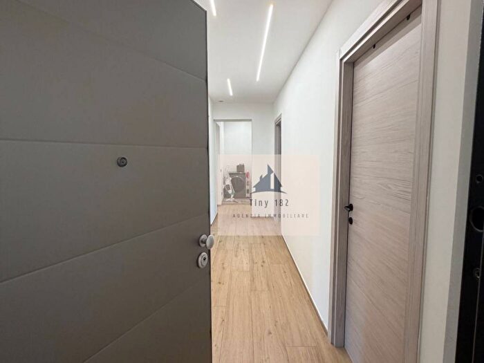 Appartamento con 5 locali in affitto in Viale Madonna dei Fiori, Centro, Bra