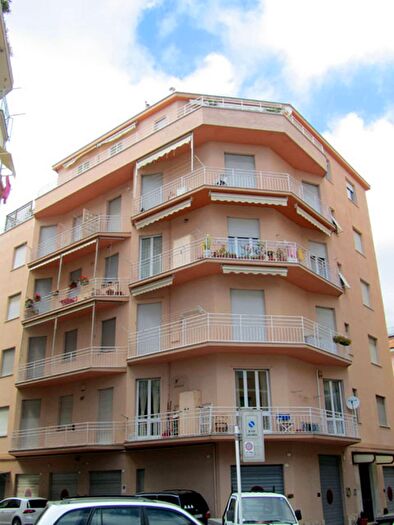 Appartamento trilocale in affitto in Via Verdi, Arenzano