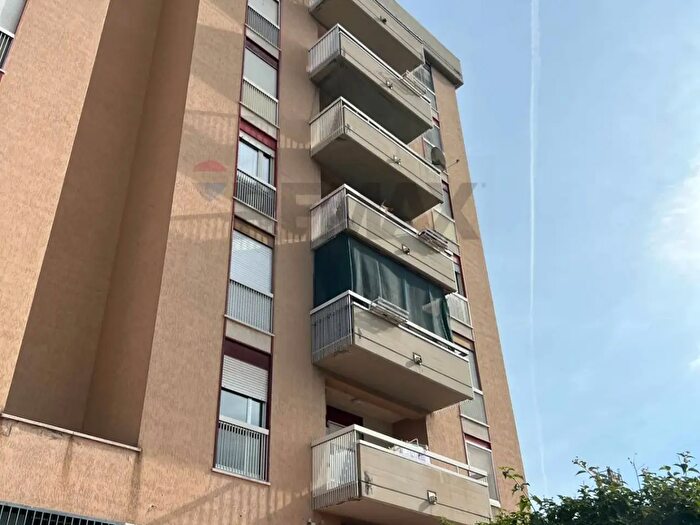 Appartamento con 5 locali in vendita in Viale dei Platani, Paterno