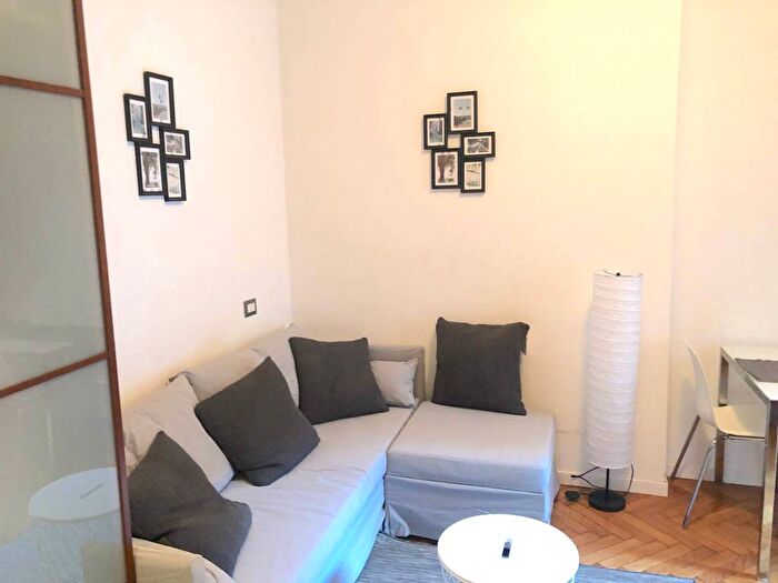 Appartamento monolocale in affitto in Via Cusani, Cadorna Castello, Milano