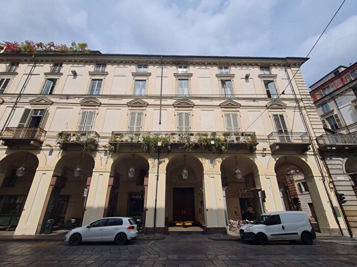 Appartamento monolocale in affitto in Via Po, Giardini Reali, Torino