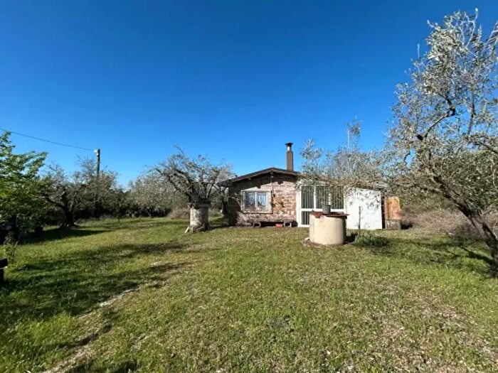 Casa monolocale in vendita in Strada Provinciale Ortana, Bassano In Teverina