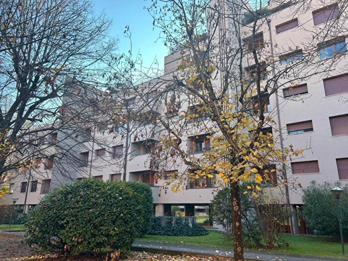 Appartamento con 6 locali in affitto in Via Amedeo Lipparini, Corticella, Bologna