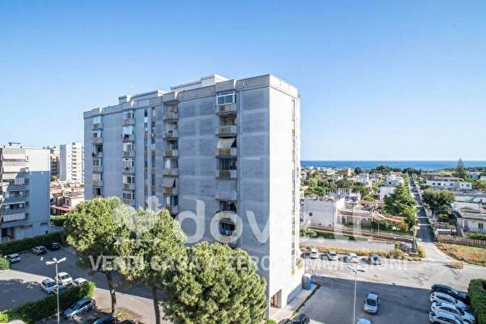 Appartamento quadrilocale in vendita in Via Gregorio VII, Taranto