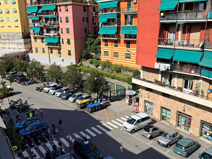 Appartamento quadrilocale in affitto in Via Camillo Benso di Cavour, Centro, Bogliasco
