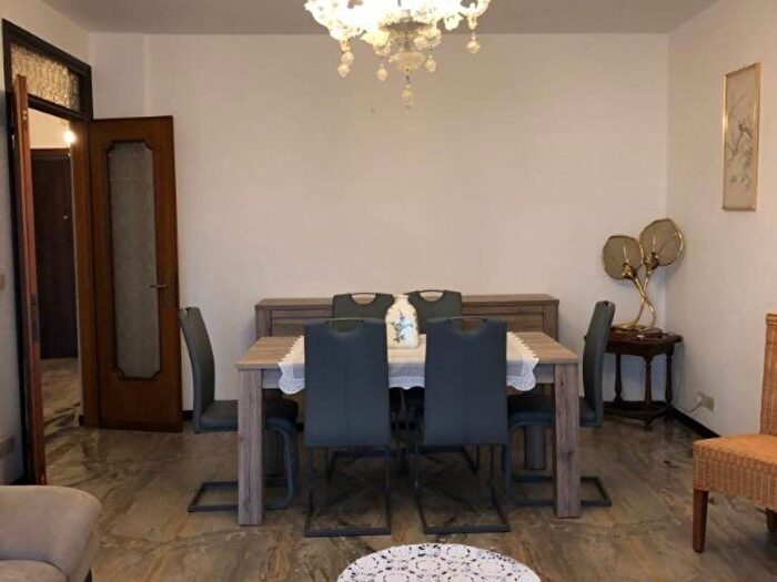 Appartamento con 5 locali in affitto in Mestre, Venezia