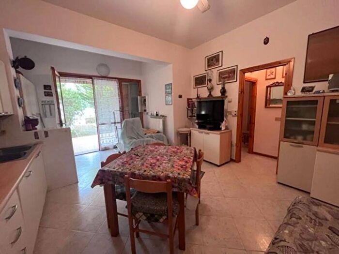 Appartamento trilocale in affitto in Viale Bolivia No Number, Lido delle Nazioni, Comacchio