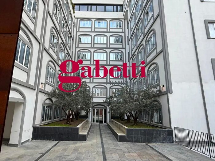 Appartamento trilocale in vendita in Via Vico, Caserta