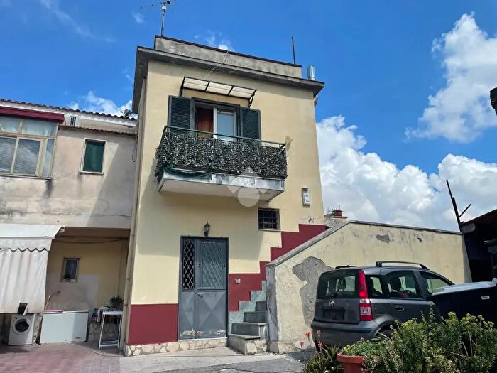 Appartamento bilocale in vendita in Via Cappelli, Pollena Trocchia